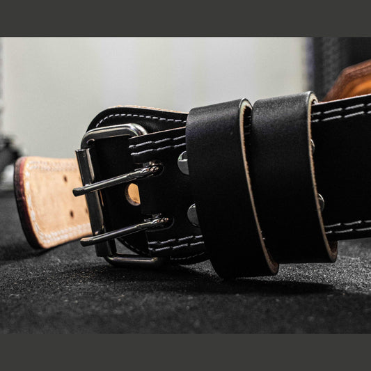 PowerBells premium leather gym belt – buckle close-up